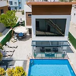 Luxury Villa Ada Marin