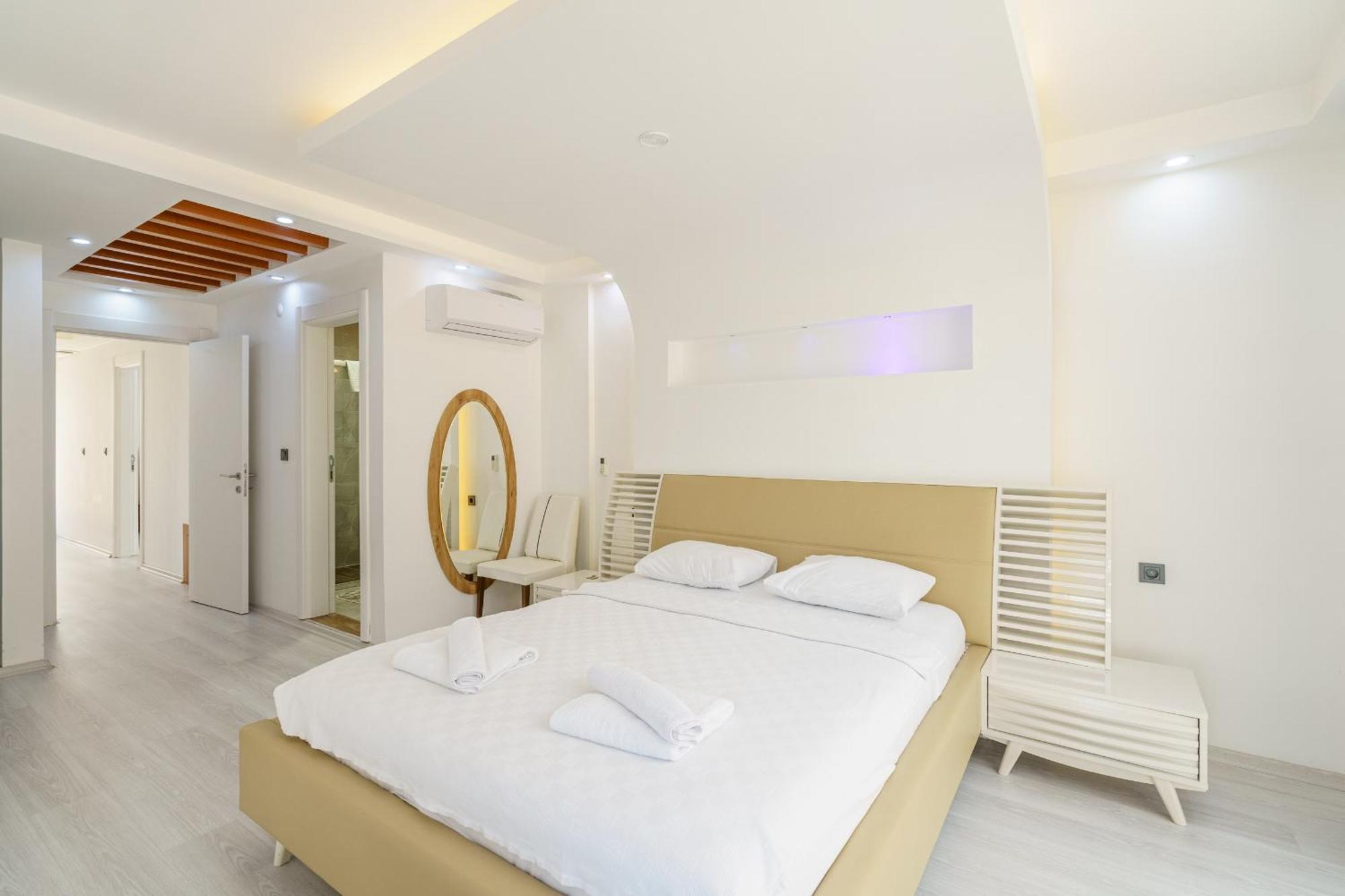 Luxury Ada Marin Villa